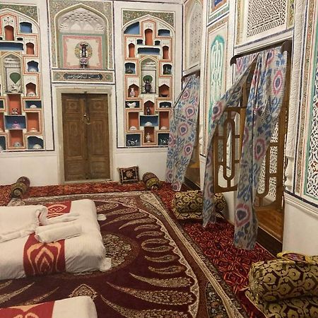 ホテル Bukhara Zaringiz エクステリア 写真
