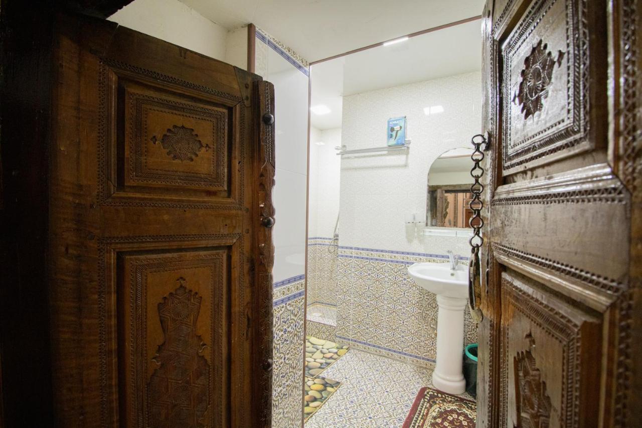 ホテル Bukhara Zaringiz エクステリア 写真