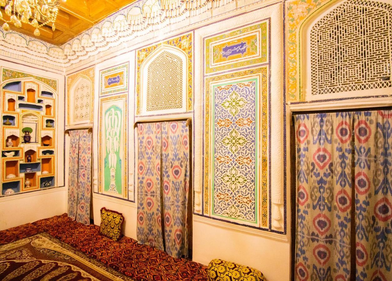 ホテル Bukhara Zaringiz エクステリア 写真