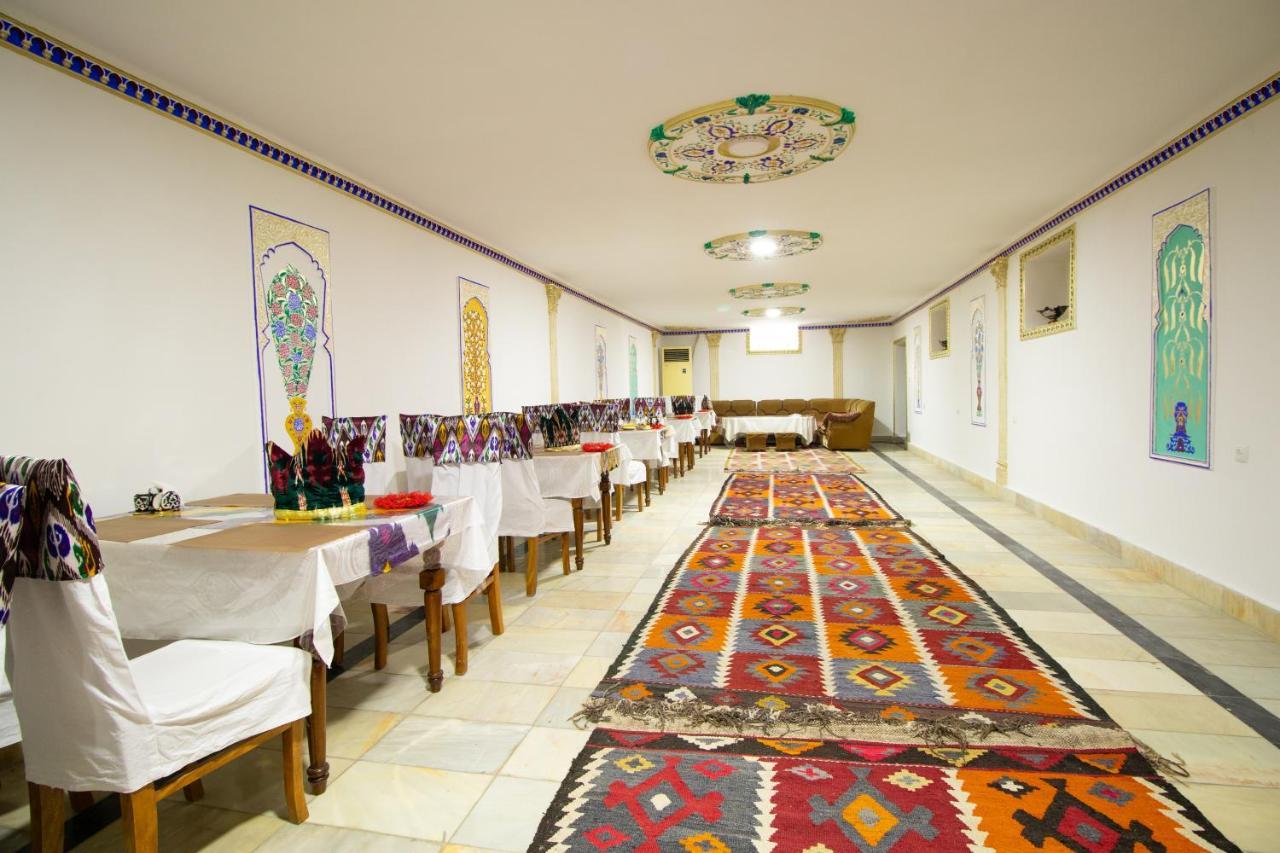 ホテル Bukhara Zaringiz エクステリア 写真