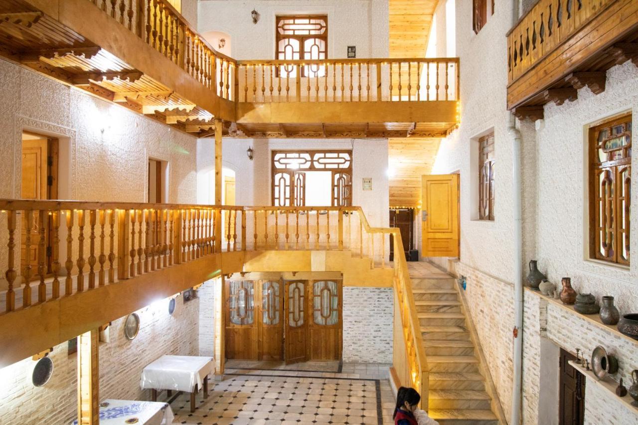 ホテル Bukhara Zaringiz エクステリア 写真