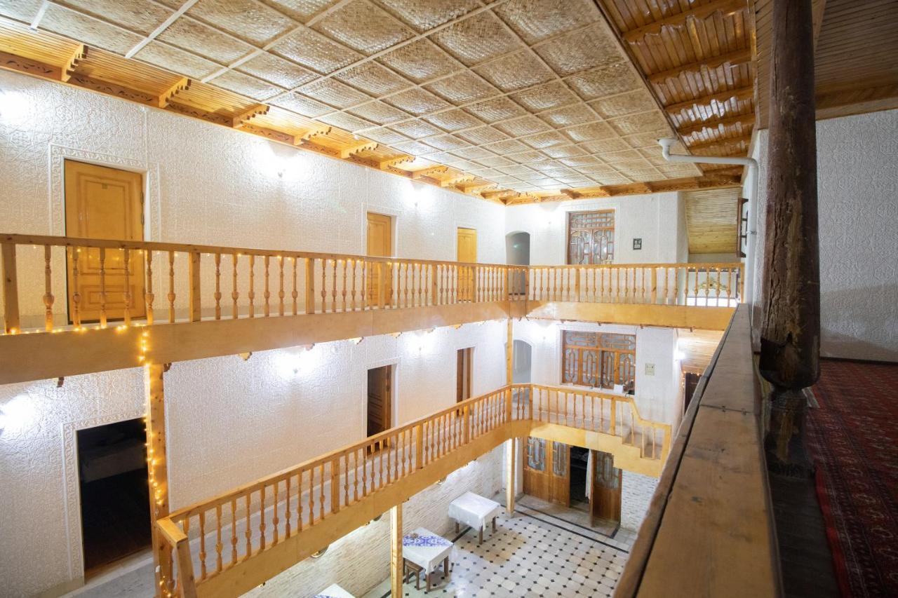 ホテル Bukhara Zaringiz エクステリア 写真
