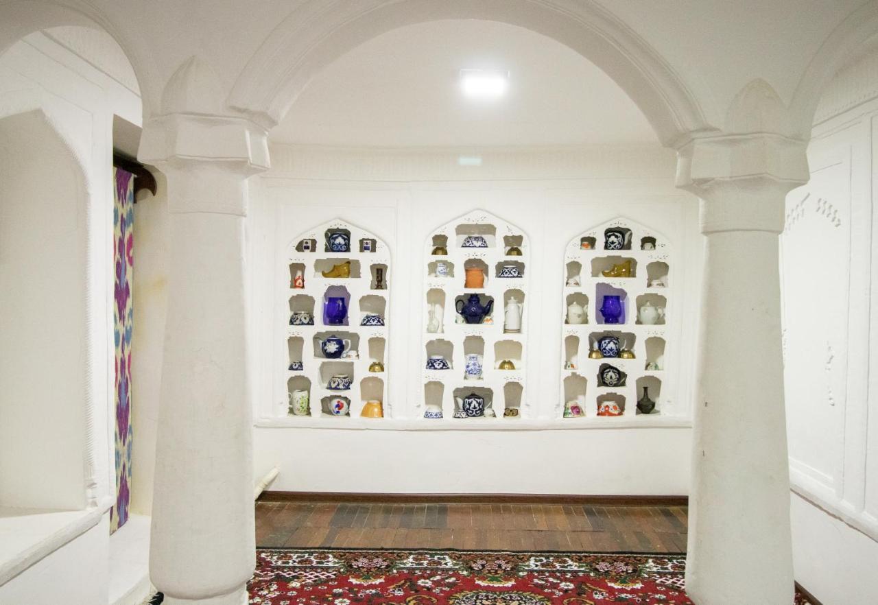ホテル Bukhara Zaringiz エクステリア 写真