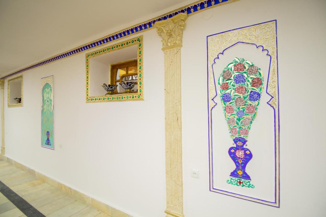 ホテル Bukhara Zaringiz エクステリア 写真