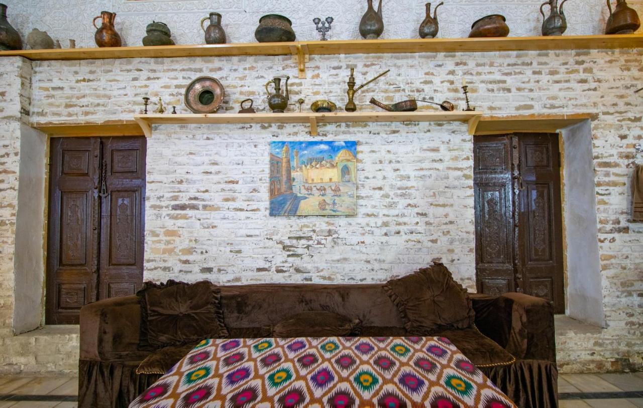 ホテル Bukhara Zaringiz エクステリア 写真