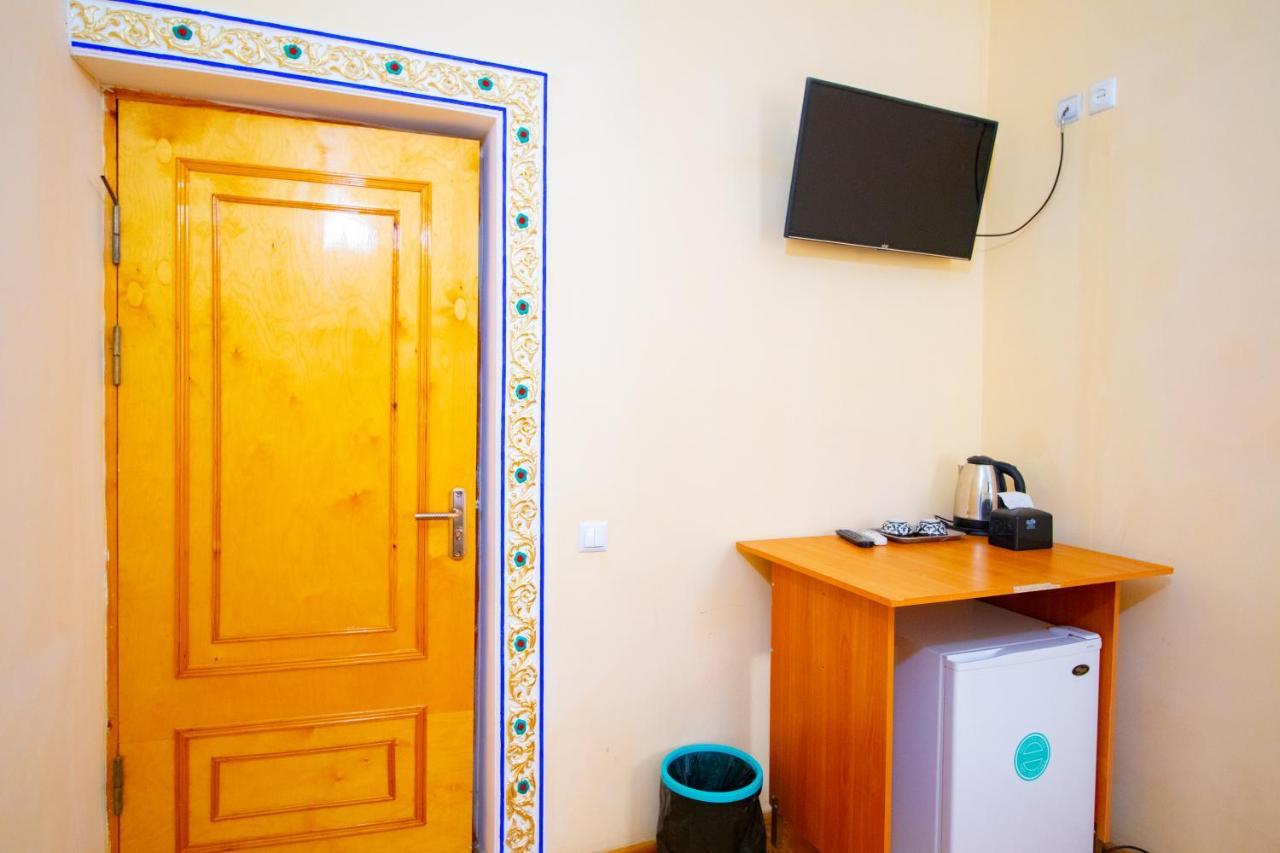 ホテル Bukhara Zaringiz エクステリア 写真