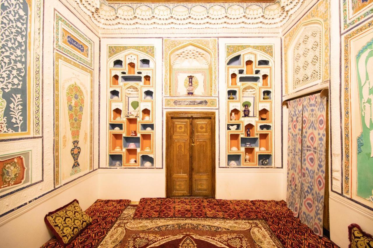 ホテル Bukhara Zaringiz エクステリア 写真