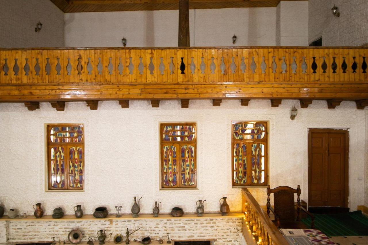 ホテル Bukhara Zaringiz エクステリア 写真
